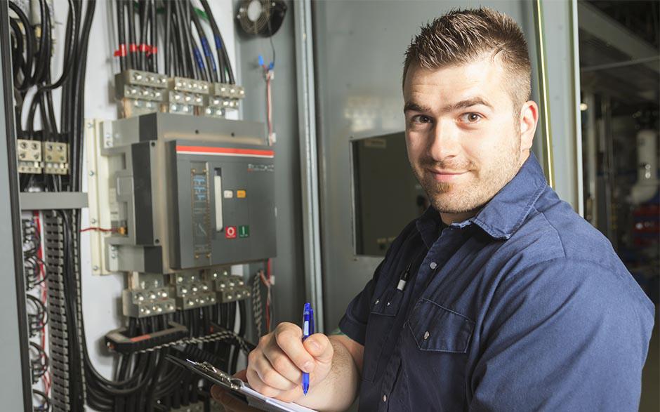 maitre électricien Louvres